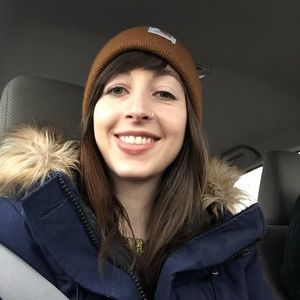 Meet your Posher, Emilie!